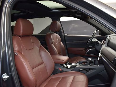 Certified 2024 Kia Telluride SX w/ Towing Package image 13