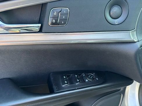 Used 2019 Lincoln Nautilus Reserve FWD image 6