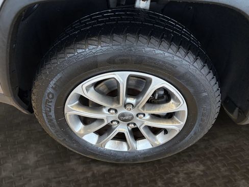 Used 2016 Jeep Grand Cherokee Limited AWD/4WD image 36