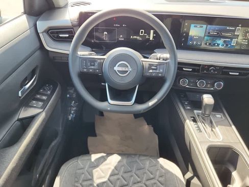 New 2025 Nissan Kicks SV w/ SV Premium Package image 8