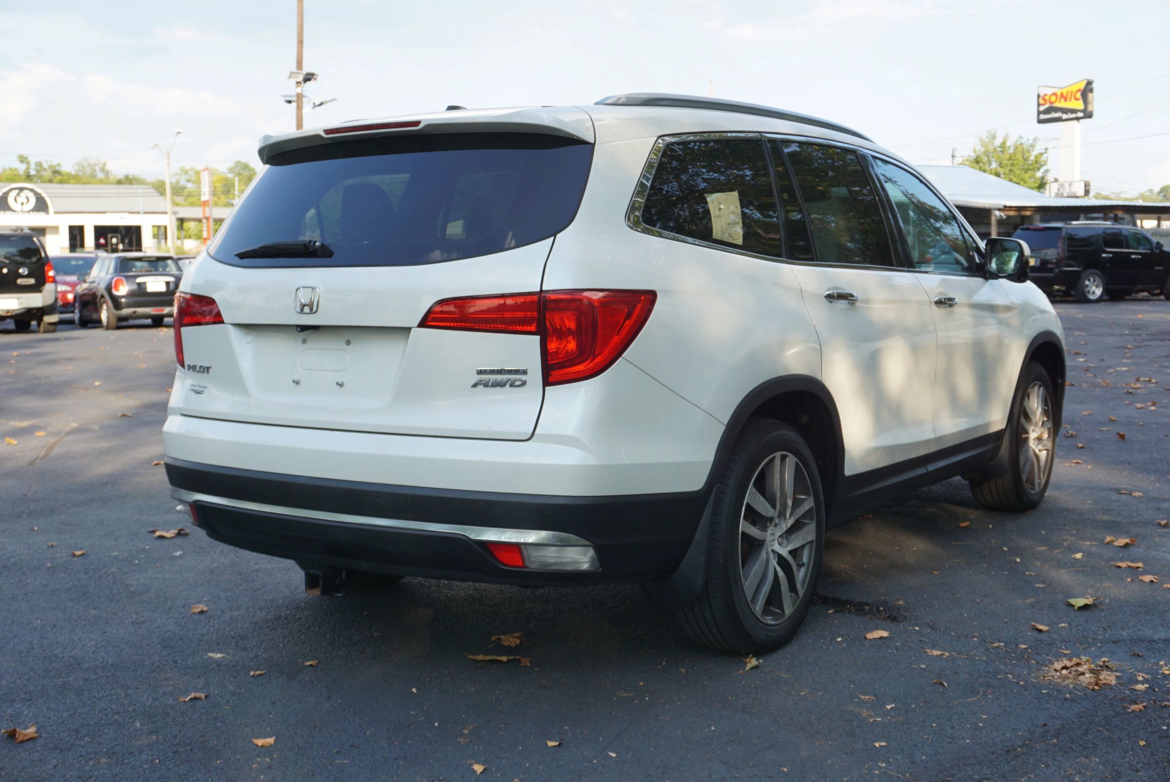 Used 2016 Honda Pilot Touring image 5