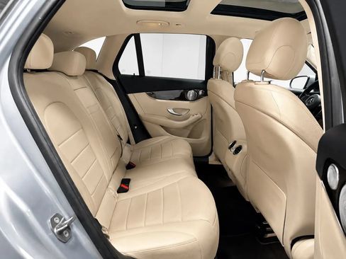 Used 2017 Mercedes-Benz GLC 300 w/ Premium 3 Package image 23