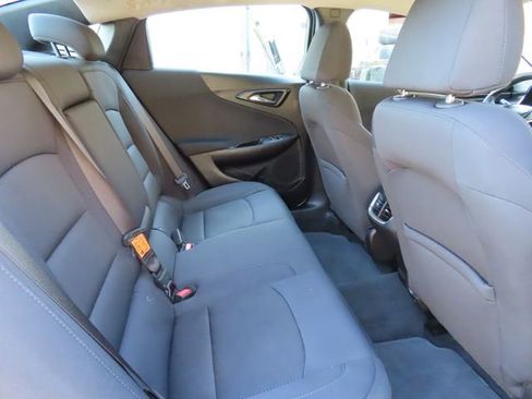 Used 2016 Chevrolet Malibu LT image 35