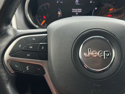 Used 2021 Jeep Grand Cherokee Laredo RWD image 25