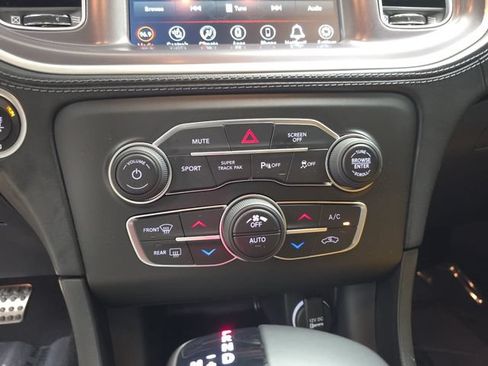 Used 2022 Dodge Charger R/T w/ Plus Group RWD image 24