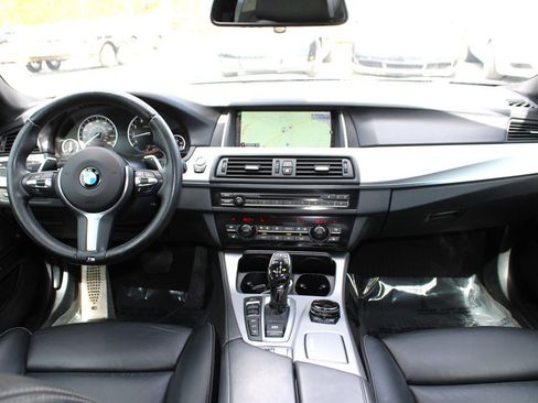 Used 2015 BMW 550i xDrive Sedan image 12
