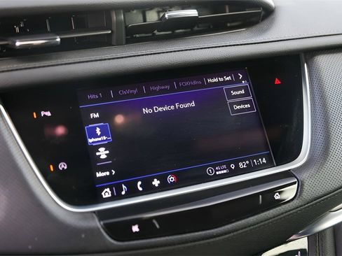 Used 2025 Cadillac XT5 Luxury image 16