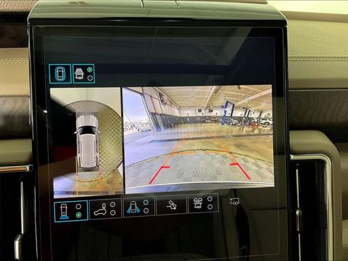 Used 2025 GMC Yukon Denali w/ Denali Reserve Package image 31