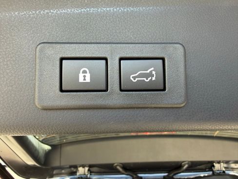New 2026 Subaru Ascent Limited AWD/4WD image 34