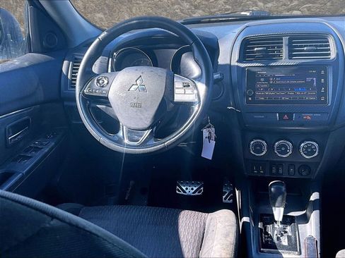 Used 2019 Mitsubishi Outlander Sport LE image 5