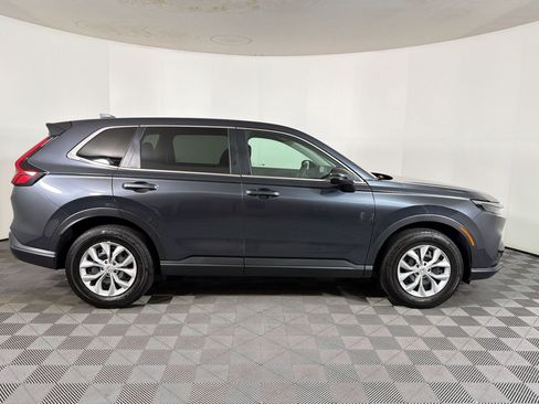 Used 2025 Honda CR-V LX image 8