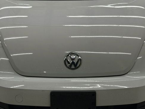 Used 2015 Volkswagen Beetle 1.8T Classic FWD image 5