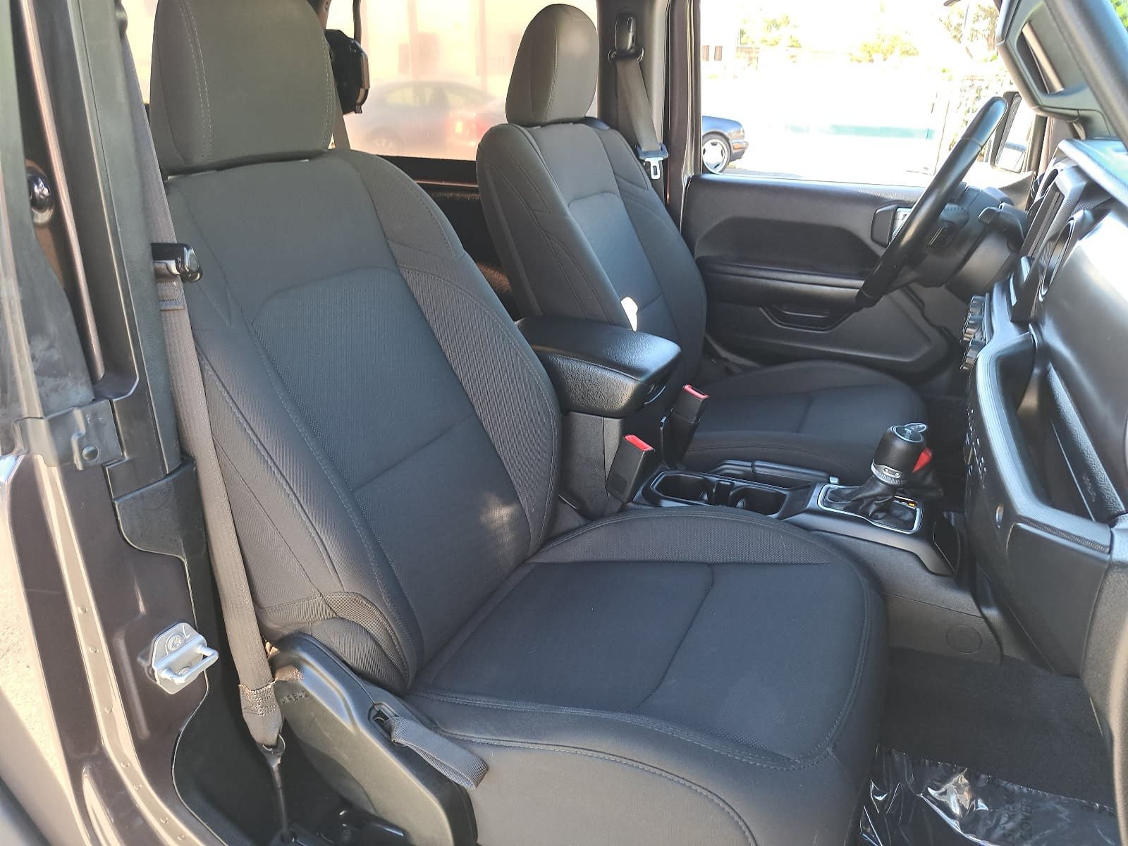 Used 2020 Jeep Wrangler Sport AWD/4WD image 10