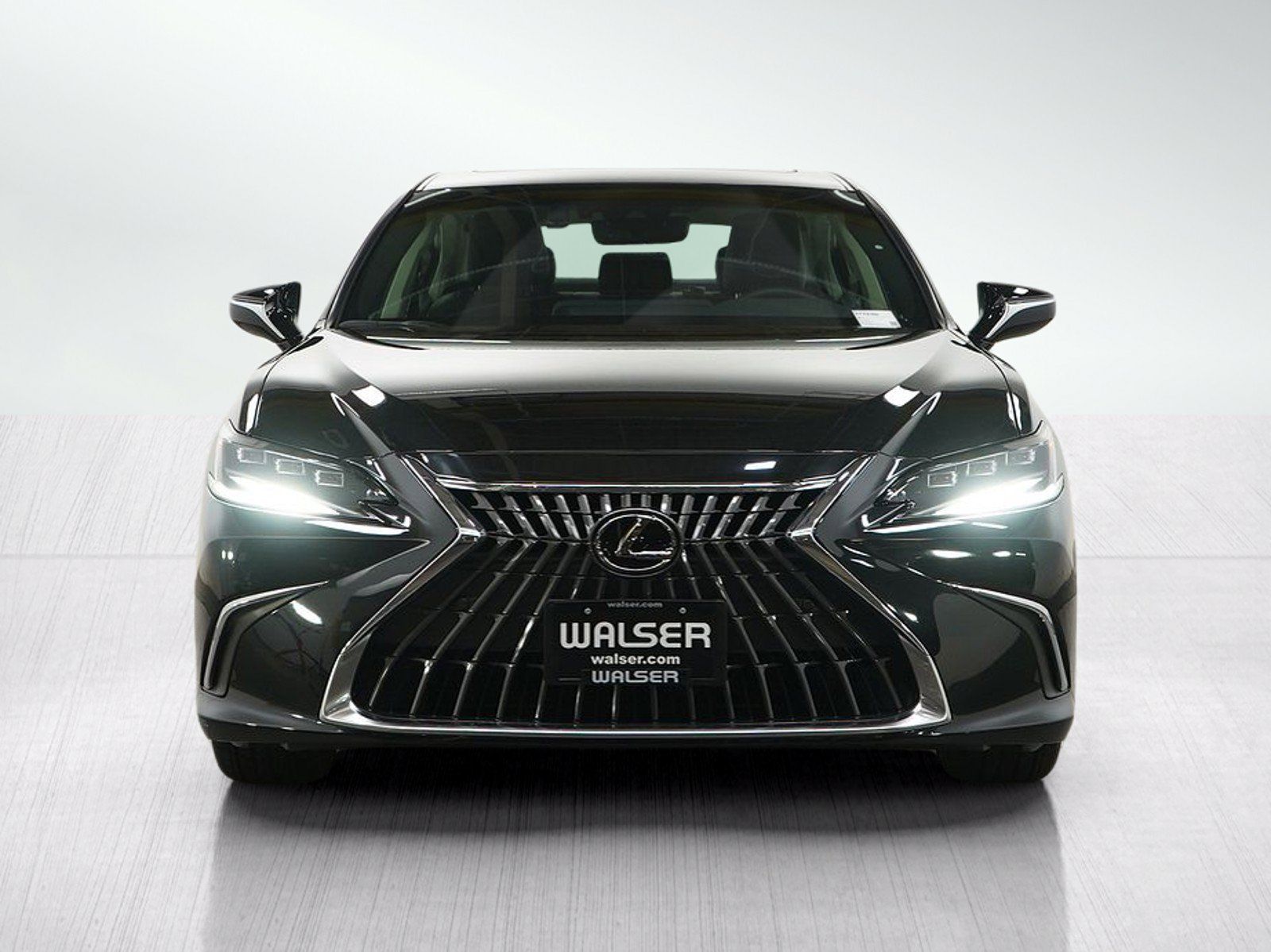Used 2025 Lexus ES 300h FWD image 9