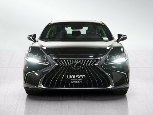 Used 2025 Lexus ES 300h FWD image 9