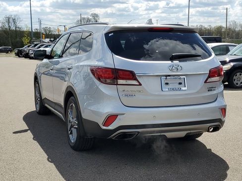 Used 2018 Hyundai Santa Fe Limited AWD/4WD image 2