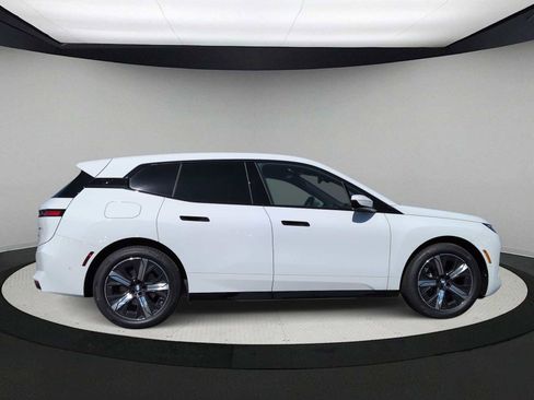 New 2026 BMW iX xDrive45 image 9