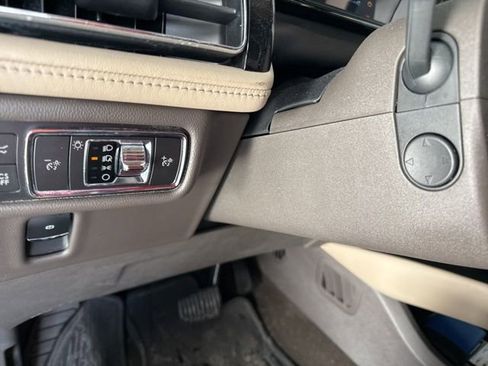 Used 2022 Lincoln Nautilus Reserve image 6