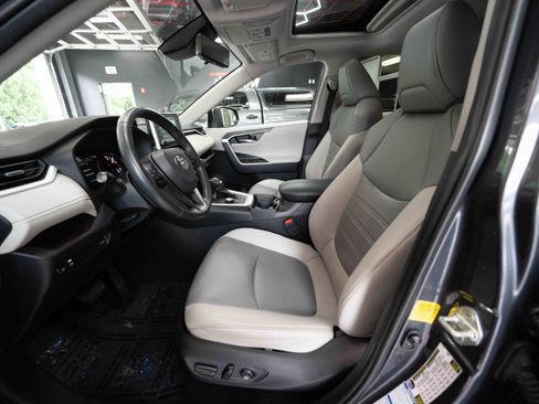 Used 2019 Toyota RAV4 Limited w/ All Weather Liner Package AWD/4WD image 9