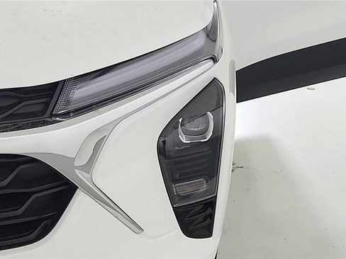 New 2026 Chevrolet Trax LT w/ LT Convenience Package FWD image 29