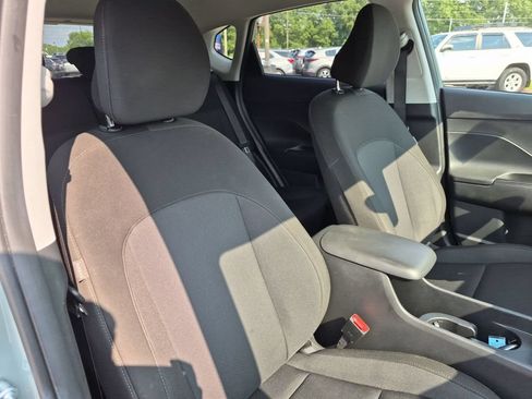 Used 2025 Hyundai Kona SEL FWD image 34