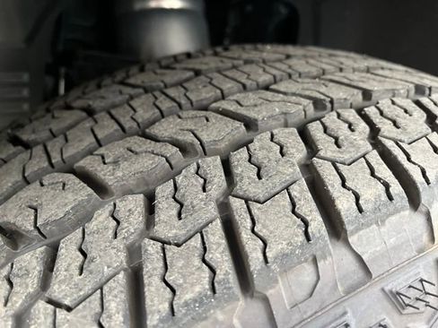 New 2025 GMC Hummer EV 2X w/ LPO, Dark Essentials Package image 24