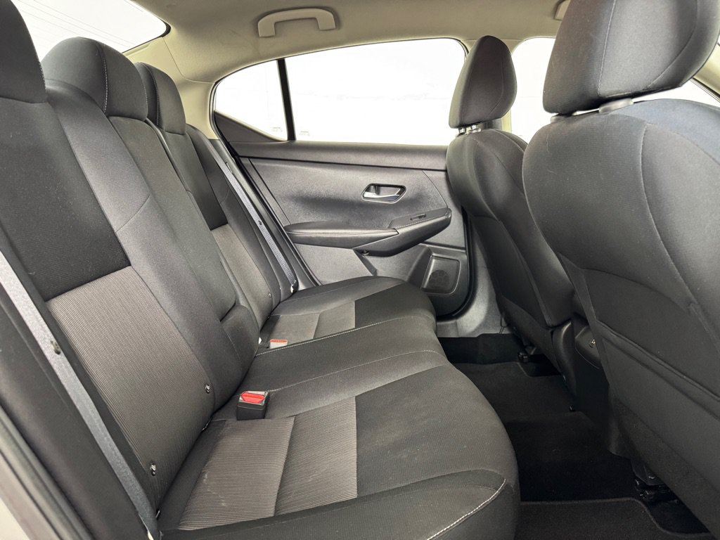 Used 2022 Nissan Sentra SV FWD image 19