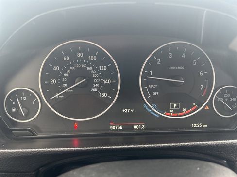 Used 2017 BMW 320i xDrive Sedan image 23