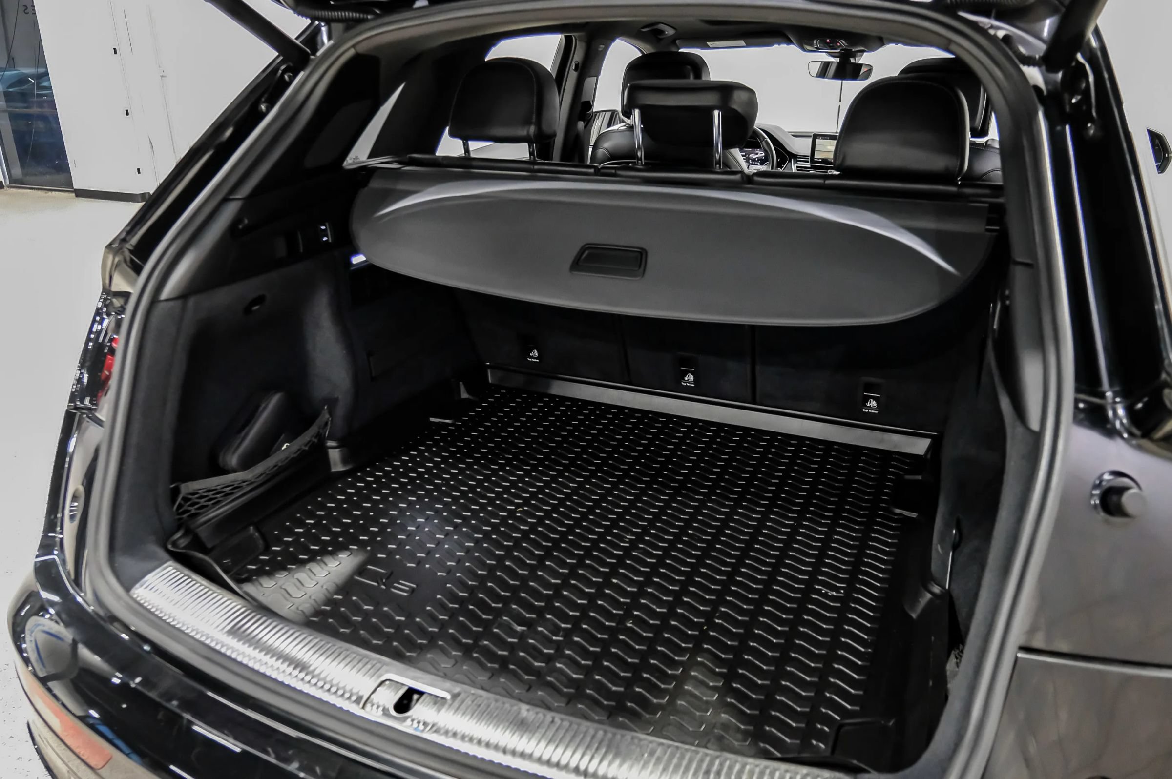 Used 2020 Audi SQ5 Prestige AWD/4WD image 64