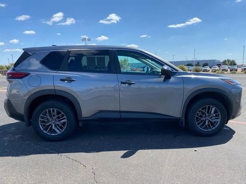 Used 2023 Nissan Rogue S image 7
