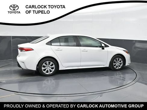 Used 2026 Toyota Corolla LE FWD image 4