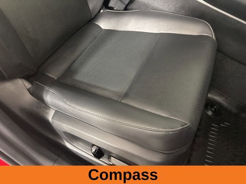 Used 2025 Lexus UX 300h FWD image 30