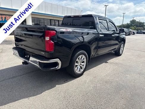 Used 2020 Chevrolet Silverado 1500 LTZ w/ LTZ Premium Package AWD/4WD image 3