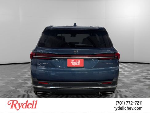 Used 2025 Buick Enclave Preferred AWD/4WD image 4