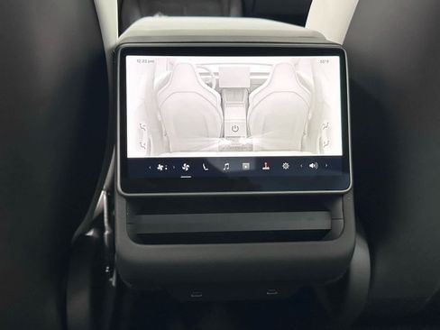 Used 2025 Tesla Model 3 Performance image 38