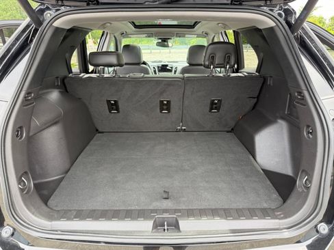 Used 2019 Chevrolet Equinox Premier FWD image 31