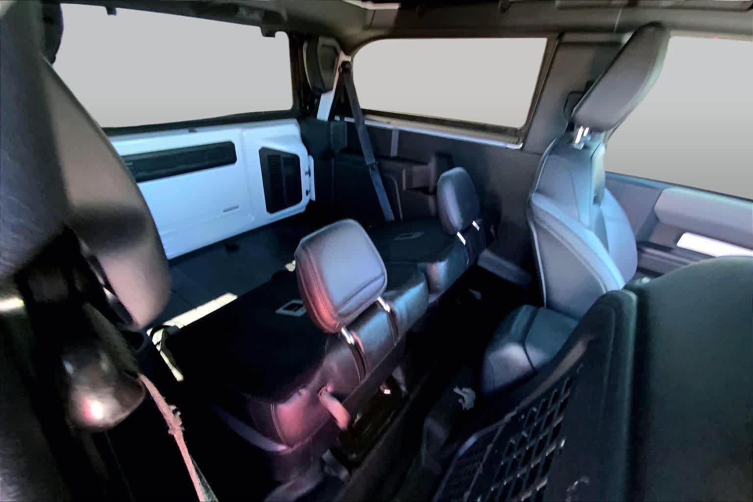 Used 2024 Ford Bronco Big Bend w/ Sasquatch Package AWD/4WD image 18