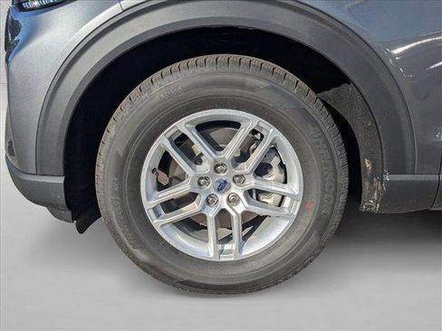 New 2026 Ford Explorer Active w/ Active Comfort Package image 10