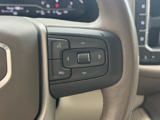 Used 2022 GMC Yukon Denali RWD image 29