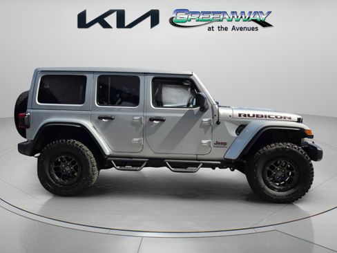 Used 2023 Jeep Wrangler Unlimited Rubicon w/ Xtreme 35 Tire Package AWD/4WD image 8