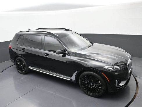 Used 2022 BMW X7 xDrive40i w/ Executive Package AWD/4WD image 31