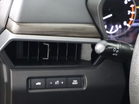Used 2023 Nissan Altima 2.5 SV FWD image 16