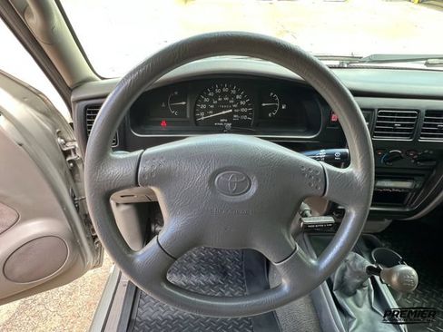Used 2004 Toyota Tacoma 2WD Regular Cab w/ Enhancement Pkg image 46