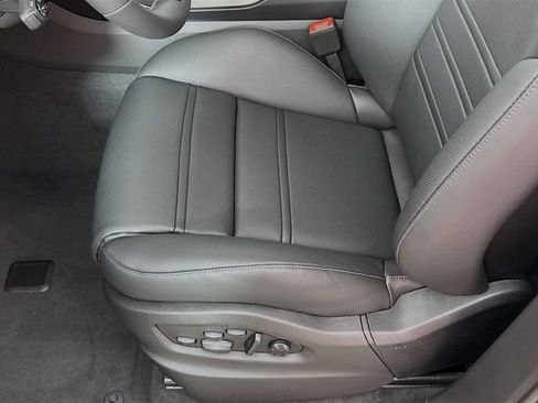 New 2026 Porsche Cayenne Turbo image 15