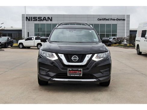 Certified 2019 Nissan Rogue SV w/ Premium Package image 8