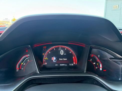 Used 2019 Honda Civic Type R image 17