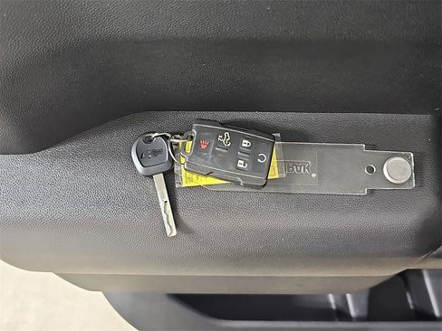 Certified 2022 Chevrolet Silverado 2500 Custom w/ Custom Value Package image 39