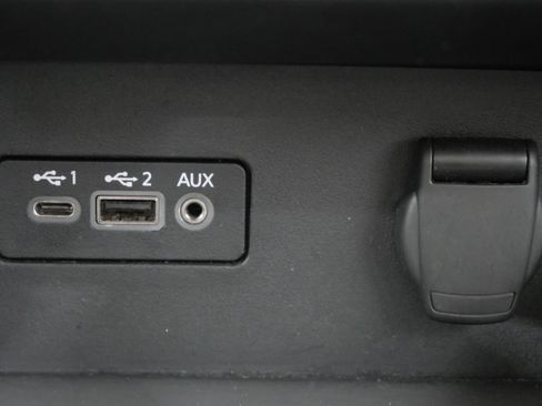 Used 2024 Nissan Altima 2.5 SR FWD image 20