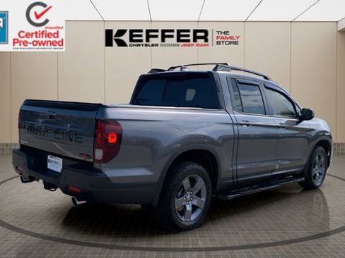 Used 2025 Honda Ridgeline TrailSport image 5