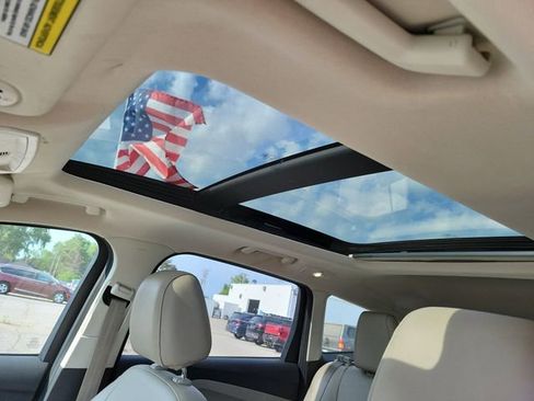 Used 2016 Ford Escape Titanium w/ Canadian Touring Package AWD/4WD image 6